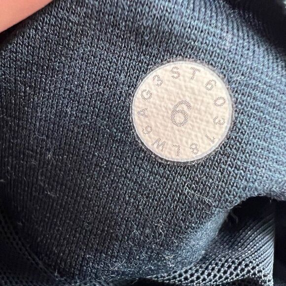 Lululemon Final Lap Crop 23' Inseam Midnight Navy Size 6 - Picture 5 of 7